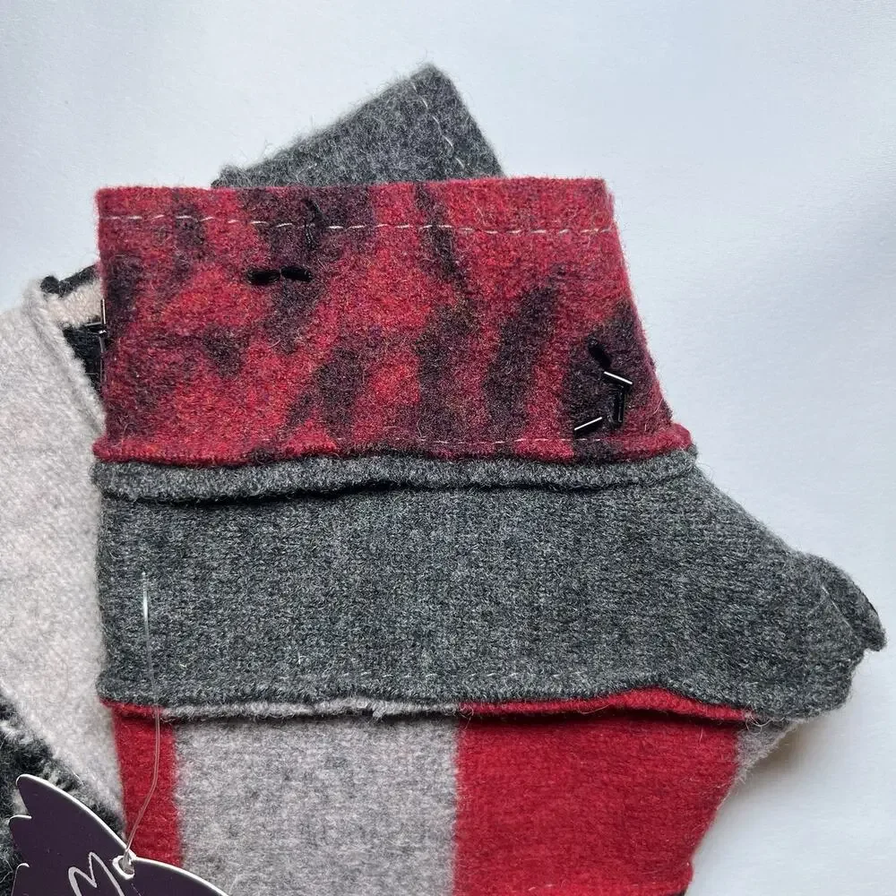 Baabaazuu One Of A Kind Fingerless Gloves New With Tags Boho Eco Chic‎ Recycle